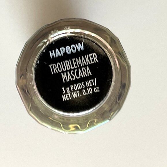 URBAN DECAY LIMITED EDITION TROUBLEMAKER EYESHAWDOW PALETTE - Picture 12 of 12